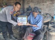 Polsek Sumbawa Tebar Kebaikan Melalui Bakti Sosial Jelang Hari Bhayangkara Ke-80