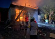 Diduga Akibat Korsleting Listrik, Satu Unit Rumah di Desa Sabedo Ludes Terbakar