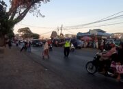 Kapolsek Masbagik Pimpin Giat Rawan Pagi di Pasar Paok Motong, Pastikan Arus Lalu Lintas Tetap Lancar