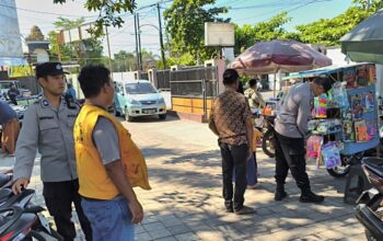 Patroli Dialogis Polsek Kediri Sasar Pusat Keramaian di Lombok Barat