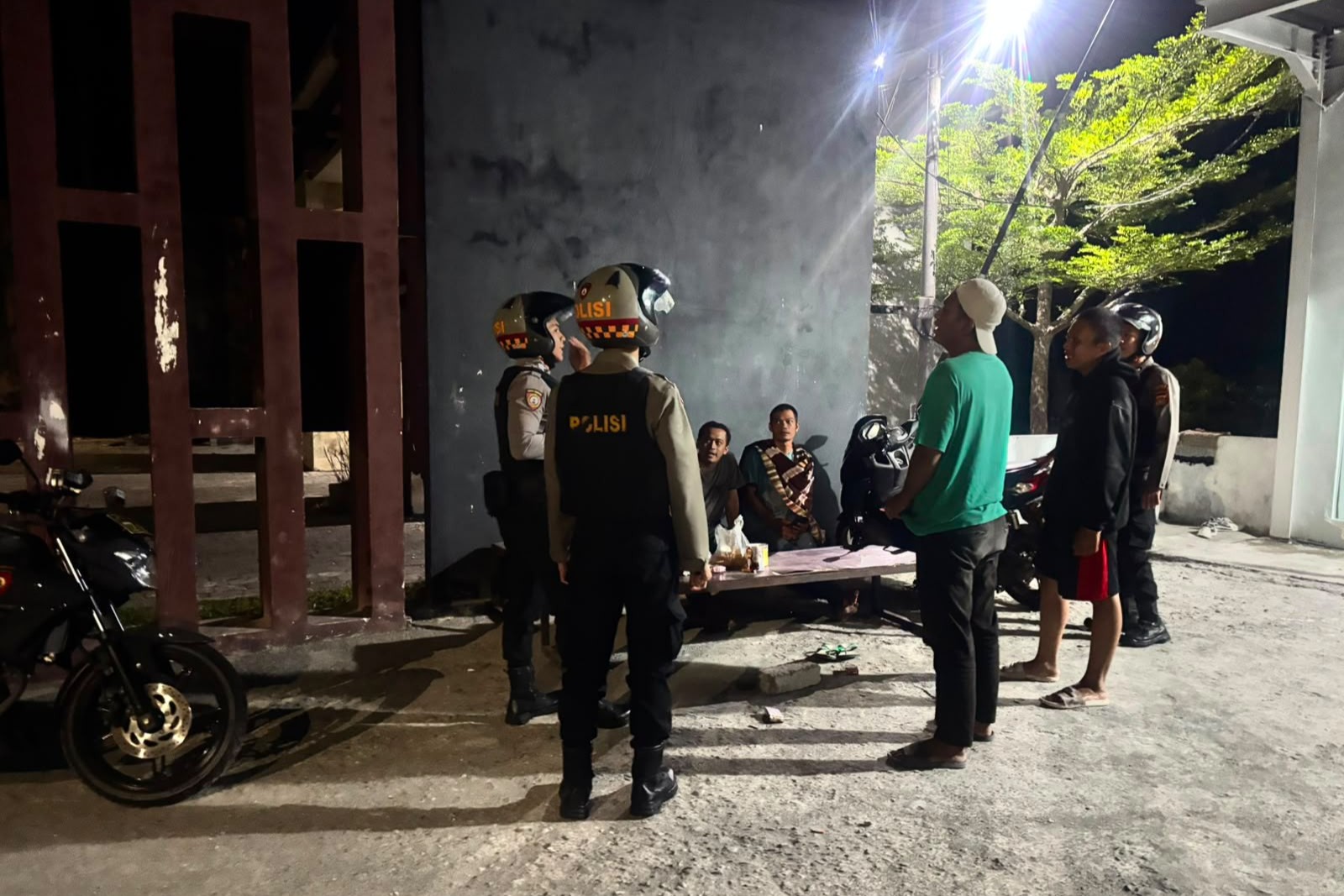 Tingkatkan Keamanan Wilayah, Polres Lombok Barat Gelar Patroli Dialogis di Perumahan I One Residence