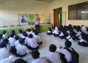 Bekali Siswa Baru, Polsek Utan Edukasi Bahaya Narkoba dan Kenakalan Remaja di MTs Bahrul Ulum