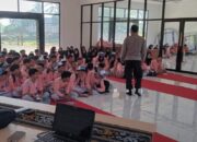 Polres Lombok Barat Berikan Penyuluhan Hukum bagi Siswa Baru SMKN 2 Lembar