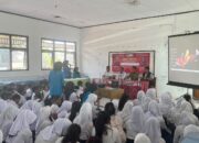 Cegah Bahaya Narkoba Sejak Dini, Satresnarkoba Polres Sumbawa Sosialisasi Garda Remaja di SMPN 2 Plampang