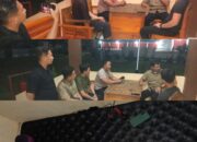 Aneh Turis Asal Negara Prancis ini Tolak Bermalam di Hotel Pilih Nginap di Mapolsek Monta