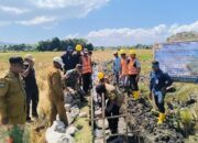 Bhabinkamtibmas Polsek Madapangga Hadiri Peletakan Batu Pertama Pembangunan DAM Irigasi Beringin