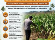 ANGGOTA POLSEK GRABAGAN SAMBANG DESA BINAAN, PANTAU LAHAN JAGUNG DAN MEMASTIKAN SISTEM IRIGASI MASIH LANCAR