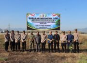 Gerakan Indonesia Asri Polda NTB, Kapolres Sumbawa Pimpin Penanaman Serentak 10.000 Pohon di Arena Pacuan Kuda Moyo Hilir