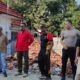 Polres Bima Kota Bersama Pemkot Bima Gotong Royong Bersihkan Areal Gedung Baru RSUD